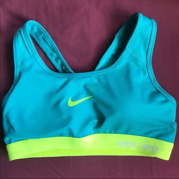 [ SOLD] Nike Sport Bra Bundle set of 3 - Picture 3 of 5